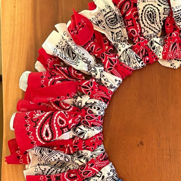 Handmade Patriotic Wreath Bandana Red White Blue Fourth of July 4th Veterans Day - Picture 5 of 7